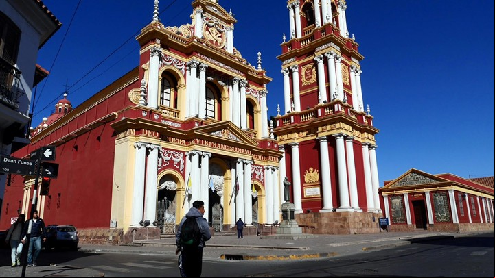 Salta capital, ciudad histórica. Trámites y turnos para el Registro Civil/Cecilia Profético.