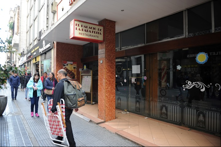 El Palacio de la Papa Frita cerró su local de Lavalle para mudarse más cerca de la avenida Corrientes. Foto: Juano Tesone
