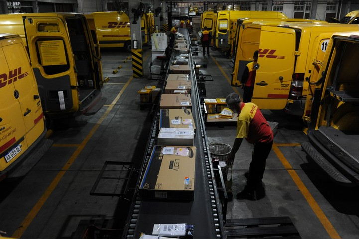 La gente compra con tarjeta en webs del exterior que envían los productos por correo a la Argentina. Foto Emmanuel Fernández