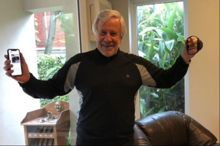La foto de Gerardo Ferreyra festejando su libertad en el 2019 en la causa de los Cuadernos de las Coimas. (minutodecierre.com)