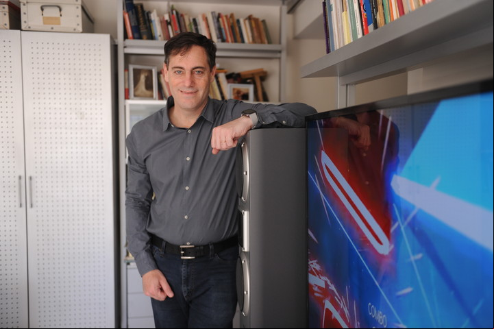 Santiago Bilinkis. "Sabiendo usarlo bien, ChatGPT hace producciones espectaculares”, le dijo a Clarín. Foto: Martín Bonetto