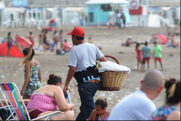 Cuánto cuesta comer en la costa argentina: estos son los precios del verano 2025