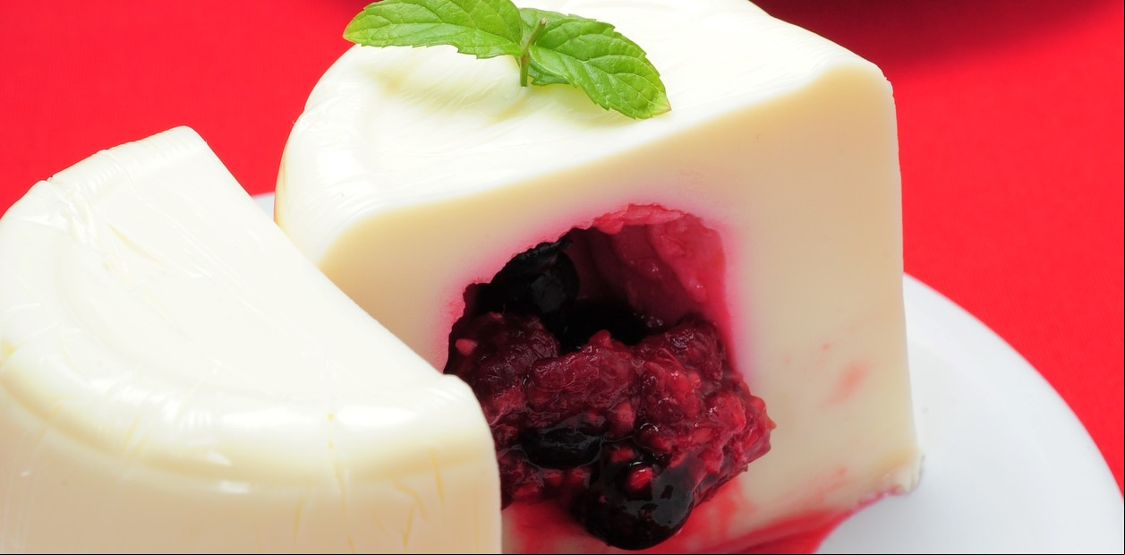Receta de Panna Cotta con frutos rojos