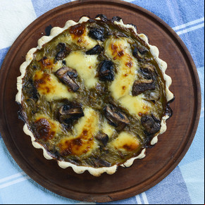 Tarta de gruyere y hongos