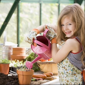 Huerta en familia: cómo hacer compost desde cero y organizar semillas