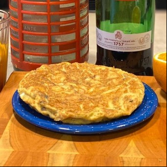 Tortilla con papas de paquete