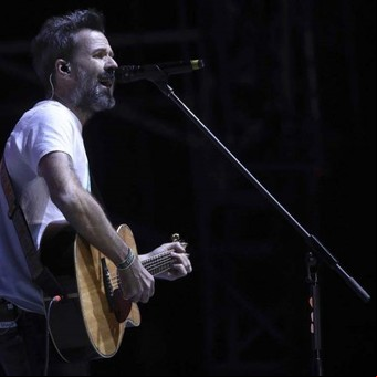 La dura vida que pasó Pau Donés, el cantante de Jarabe de Palo que falleció en España