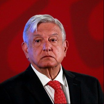 El presidente de México rechaza la idea de un rescate económico