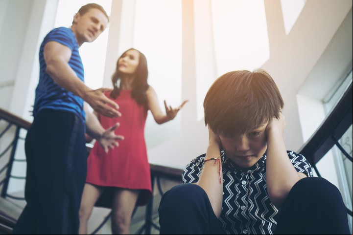 Los conflictos destructivos generan discordia, enojos, gritos y agresividad verbal o física.
Foto: Shutterstock.