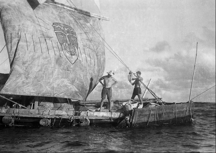 Erik Hesselberg le toma una foto a Herman Watzinger.