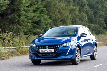 Peugeot 208: cómo anda el nuevo auto chico de la industria nacional