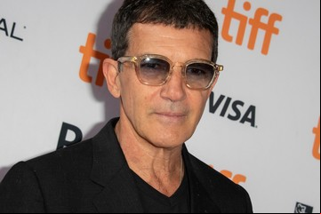 Antonio Banderas cumple 60 años y anuncia que contrajo coronavirus