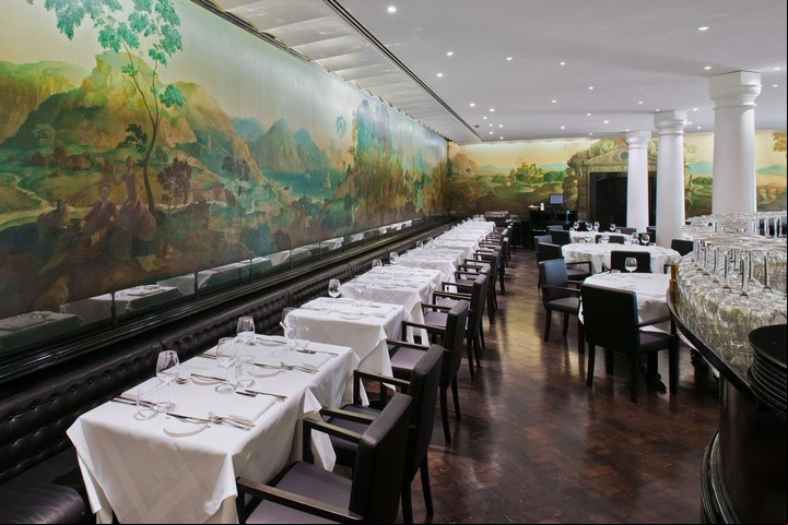 El restaurante. El mural de Rex Whistler estaba bien visible, en la Tate Britain. / AFP