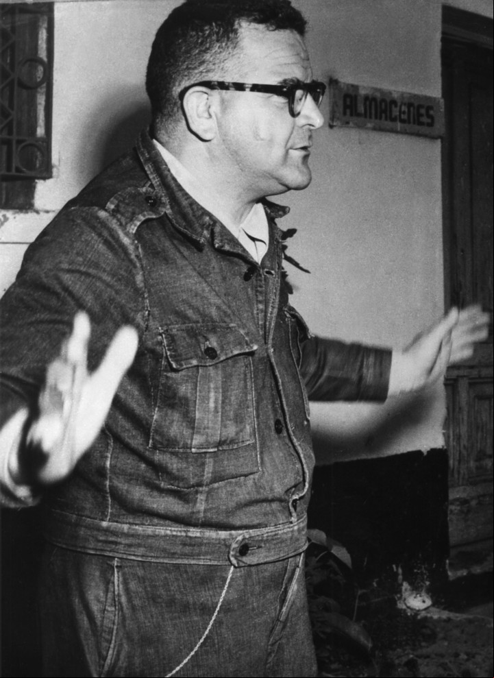 Ramón Mercader durante una entrevista ante la Penitenciaria General de México. Foto EFE
