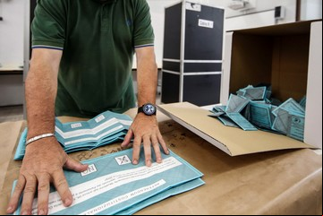 Elecciones en Italia: el "Sí" vence en el referéndum para achicar el Parlamento