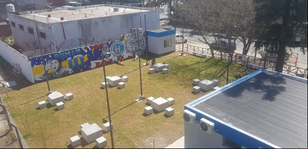 Tras años de deterioro, reabren renovada y con un mural de Riquelme la estación de Don Torcuato