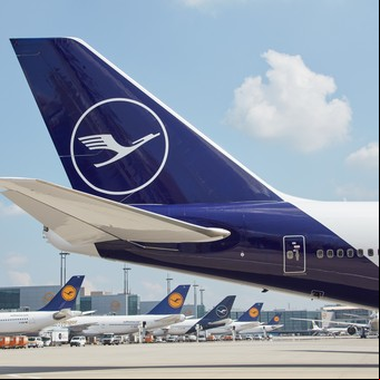 Un avión con 205 personas a bordo voló sin pilotos durante 10 minutos por un grave incidente