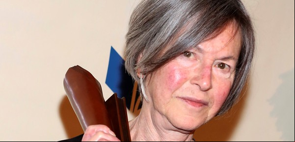 Louise Glück: aplaudir los usos del silencio