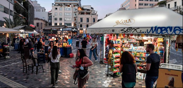Coronavirus en Grecia: los kioscos de Atenas, "el alma del barrio", están a punto de desaparecer