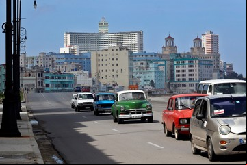 El espejo de Cuba: desarraigos muy cercanos