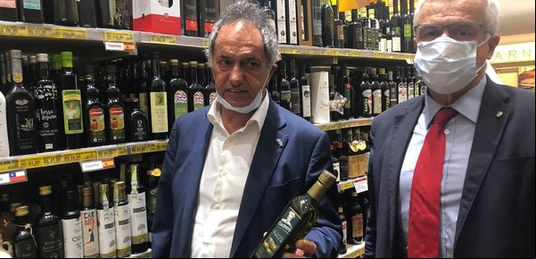 El fallido de Daniel Scioli: intentó criticar a María Eugenia Vidal pero le pegó a Axel Kicillof y le dijo que "no es Churchill"