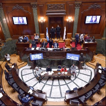 El Presupuesto de la Ciudad se aprobó con más ajustes e impuestos a los bancos por la quita en la coparticipación