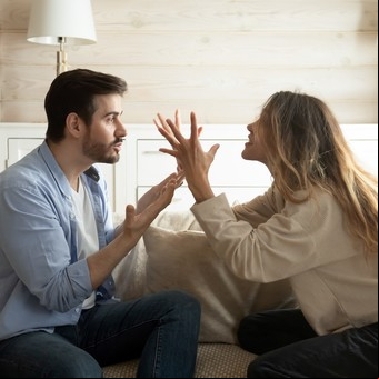 Cuáles son los tres hábitos tóxicos que hay que evitar durante las discusiones de pareja