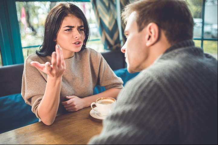 En psicología, esta afección describe a quienes "luchan con el sentimiento y la expresión de emociones", aseguran. Foto: Shutterstock.