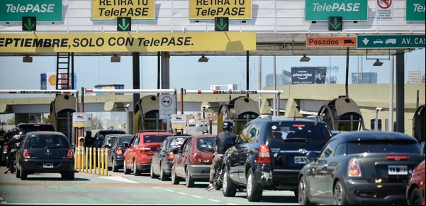 Chau a las cabinas de peaje en la autopista Illia: cómo funcionará el nuevo sistema