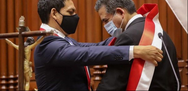 La destitución de Martín Vizcarra en Perú o lo más parecido a un golpe de Estado