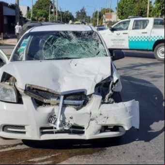 Borracho, un subcomisario de la Bonaerense atropelló y mató a dos motociclistas en Florencio Varela
