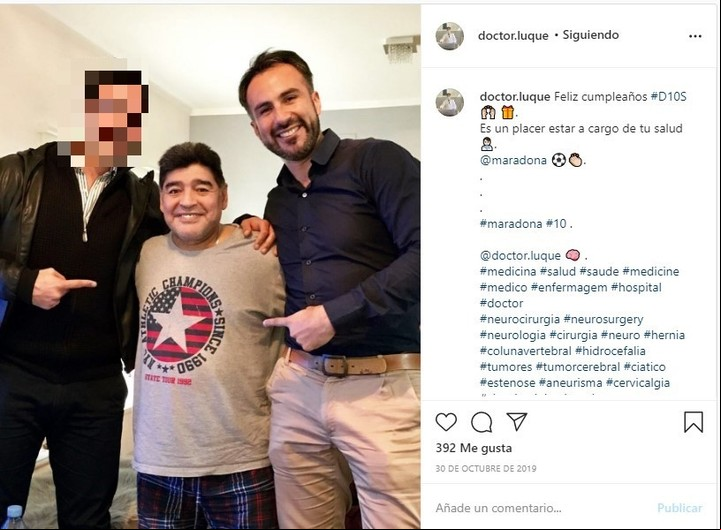 El posteo del doctor Leopoldo Luque para el cumpleaños 59 de Diego Maradona. Se reconocía "a cargo" de la salud del "10".