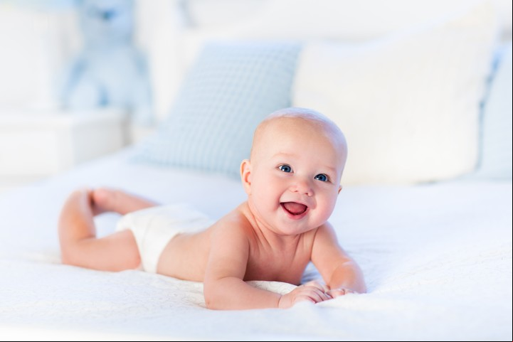 ¿Cuánto tiempo destinan madres y padres a elegir el nombre de sus hijos e hijas? Foto: ilustración Shutterstock.
