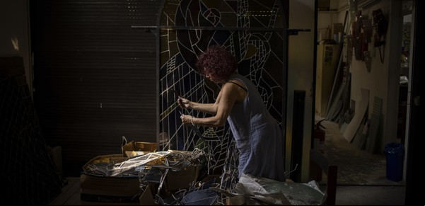 Luego de la explosión de Beirut, una artista busca restaurar su legado