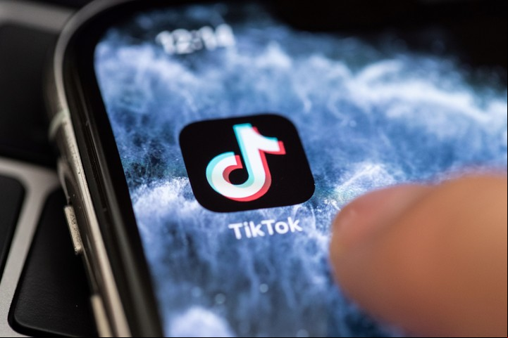 TikTok nunca se comunicará para pedir detalles de la cuenta, contraseñas, códigos de ni otros métodos de verificación. Foto: Archivo.
