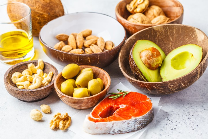 Las grasas saludables favorecen el colesterol "bueno". Foto Shutterstock.