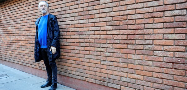 Miguel Ángel Solá se accidentó en una calle de Madrid y debió suspender las funciones de teatro