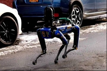 Tras las quejas de la gente, la policía de Nueva York no usará más perros robóticos