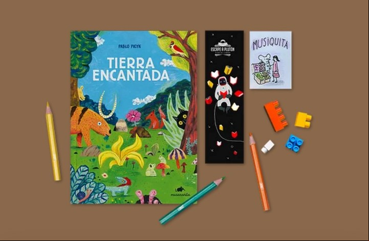 "Hubo una zona de tiempo disponible, de ocio y de lectura que ponderó cada vez más la importancia de los libros y la práctica de la lectura", dice el fundador de Plutón Infantil.