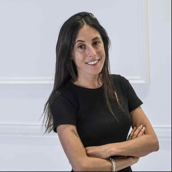 Murió Sofía Sarkany, la hija de Ricky, a una semana de ser mamá