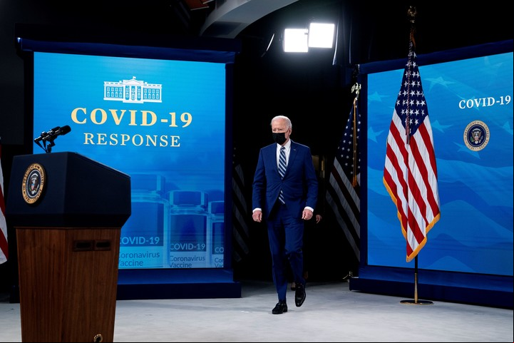 El presidente de EE.UU., Joe Biden, había anunciado que el 19 de abril era la fecha límite para que los Estados empiecen a istrar la vacuna a todos. Foto: EFE