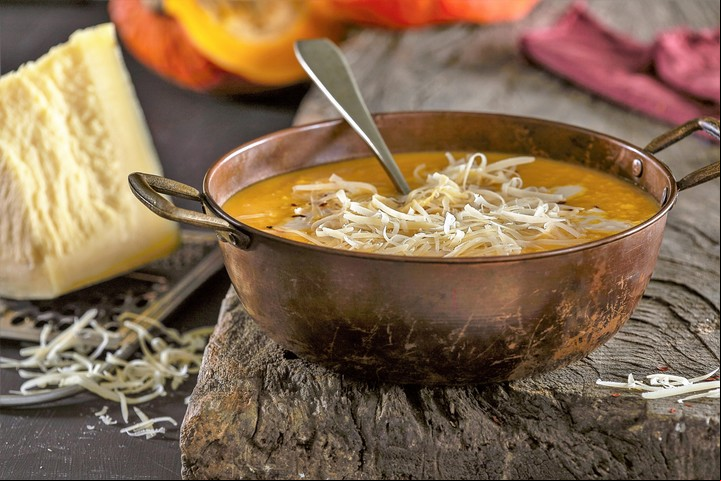 Sopa crema de zapallo con queso reggianito. Foto: Santa Rosa.