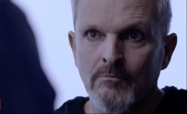 Miguel Bosé siguió negando el coronavirus en una entrevista por TV.