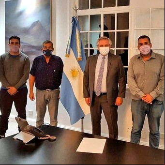 Escala la pelea con el campo: piqueteros K marcharán el sábado a La Rural para pedir que liquiden los dólares de la cosecha