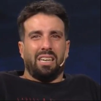 Flavio Azzaro rompió en llanto al revelar que sufrió depresión: "Me levantaba pensando en que me quería morir"