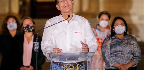 Perú: el ex presidente Martín Vizcarra fue inhabilitado políticamente por 10 años tras el escándalo de vacunación