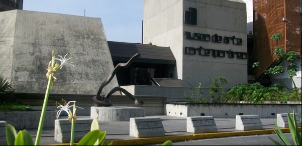 En Caracas, veintiún años de soledad