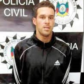 Bola 8, el maestro de las escapatorias: cómo un homicida logra evadir la justicia por un año antes de ser atrapado nuevamente