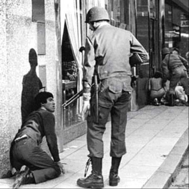 Imágenes que recuerdan los siete años de dictadura en Argentina.