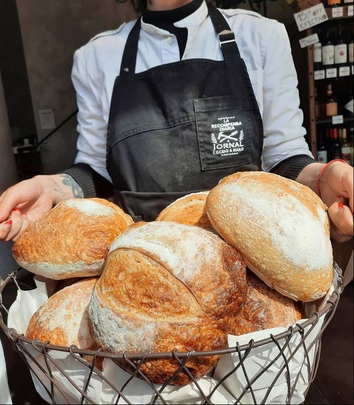 Jornal ofrece 14 variedades de pan de masa madre.